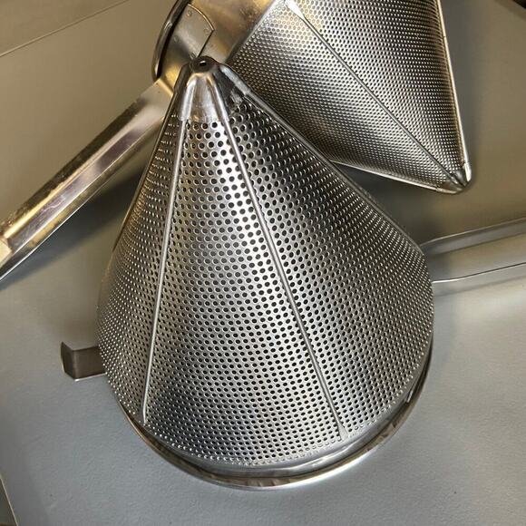 NWT Colander Cone Pot Strainer Coarse Stainless Steel 02 Pieces - Picture 2 of 9